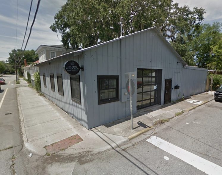 Primary Photo Of 25 E Maupas Ave, Savannah Showroom For Sale