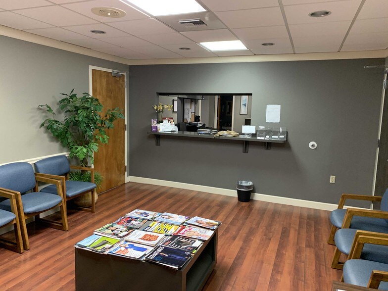 More Photos Of 9430 Turkey Lake Rd, Orlando Medical For Lease