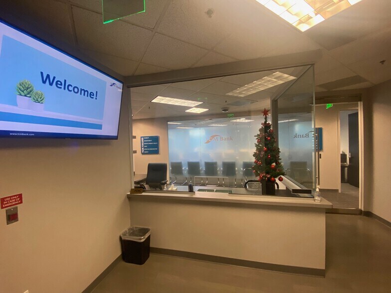 More Photos Of 3501 E Frontage Rd, Tampa Office For Lease