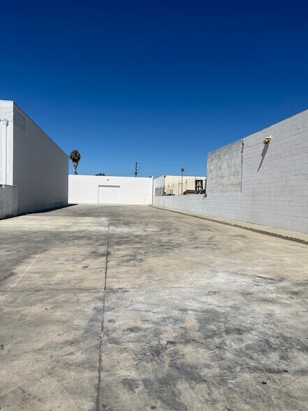 More Photos Of 2222 Lee Ave, South El Monte Industrial For Lease
