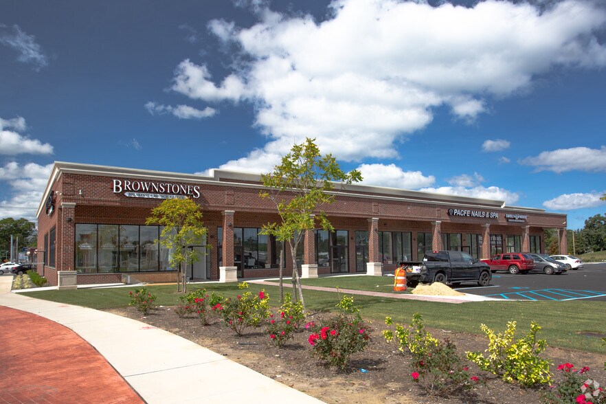 More Photos Of 1707-1759 Middle Country Rd, Centereach Unknown For Lease