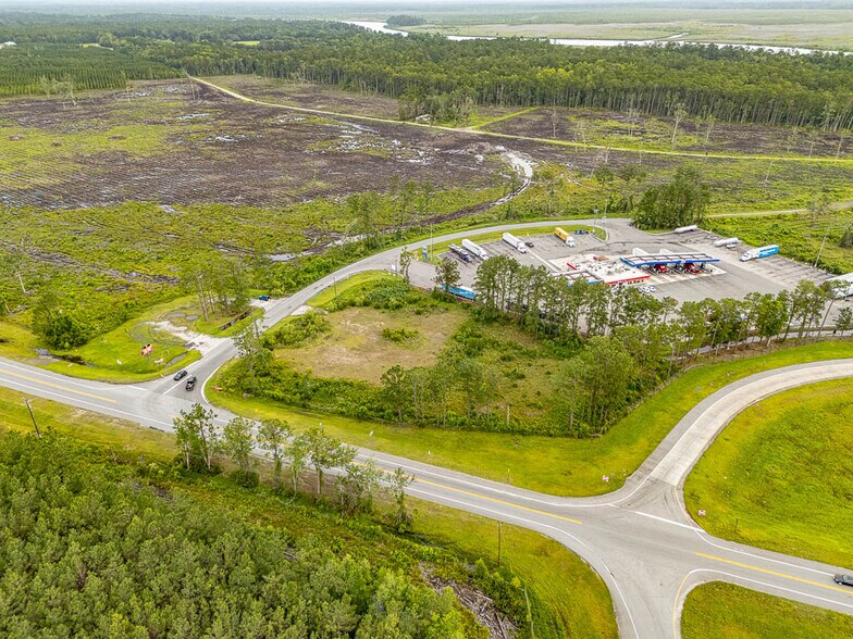 More Photos Of 2100 E 10th St, Woodbine Land For Sale