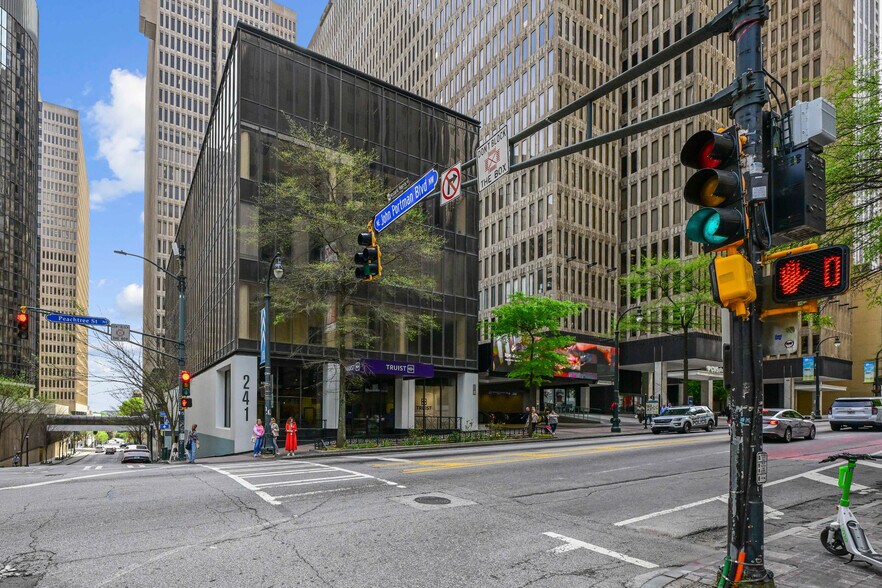 More Photos Of 241 Peachtree St NE, Atlanta Office For Lease