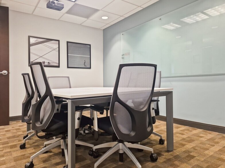 More Photos Of 312 S 4th St, Louisville Coworking Space