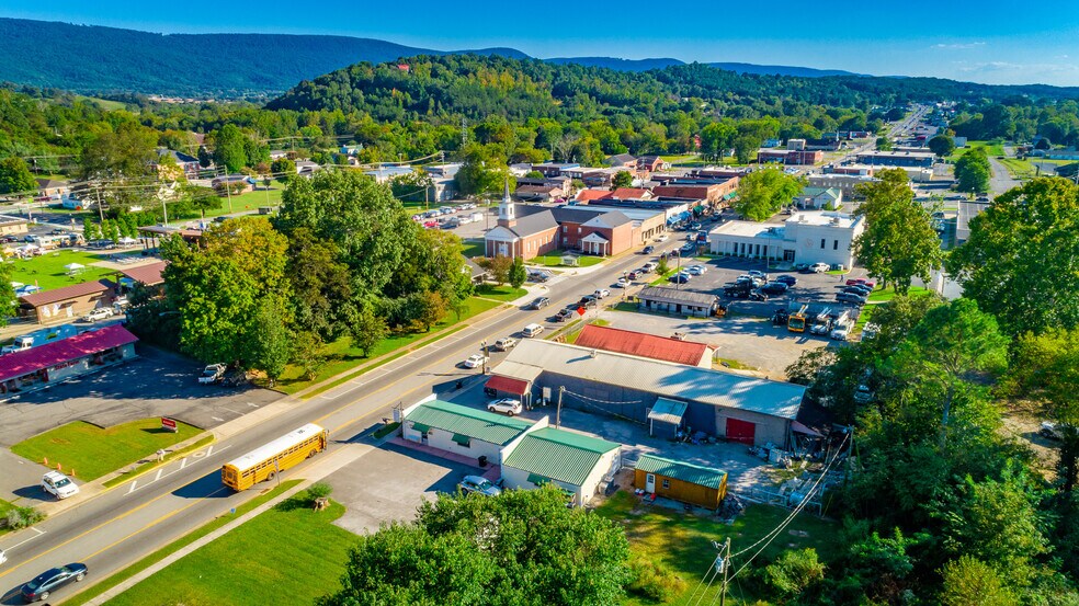 More Photos Of 15781 Rankin Ave, Dunlap Freestanding For Sale