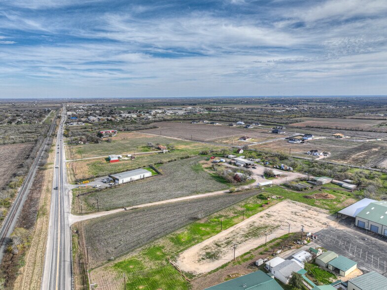 More Photos Of 931 W FM 78, Marion Land For Sale