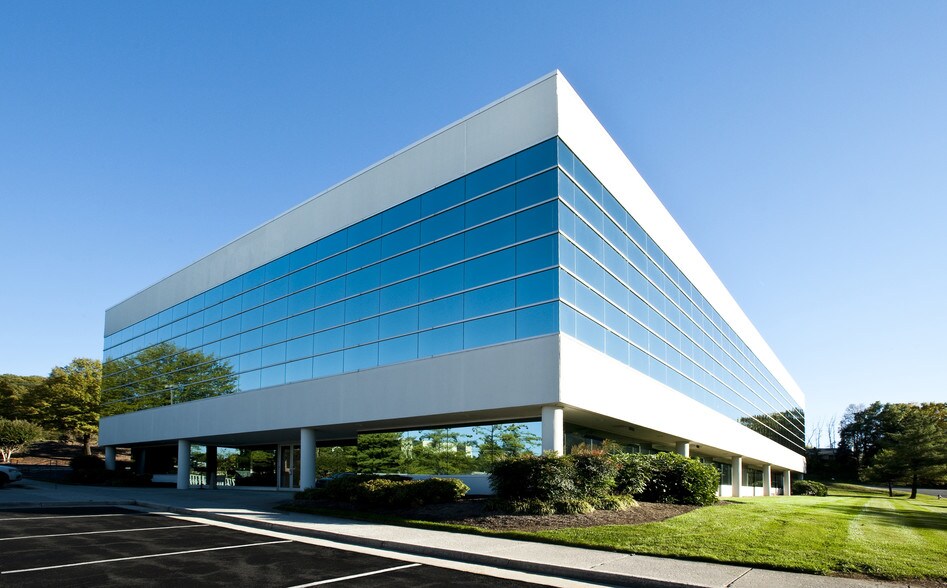 Primary Photo Of 5115 Bernard Dr SW, Roanoke Office For Lease