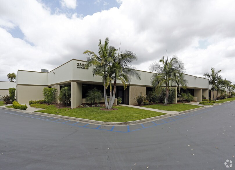 More Photos Of 23052 Alcalde Dr, Laguna Hills Office For Sale