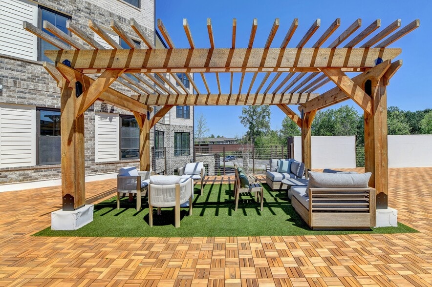 More Photos Of 1495 Satellite Blvd NW, Suwanee Assisted Living For Lease