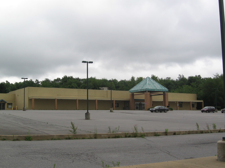 Primary Photo Of 387 Theatre Rd, Carrolltown Medical For Lease