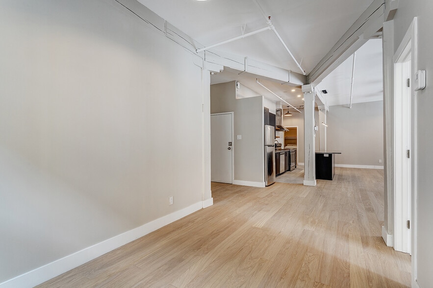 More Photos Of 110-112 Rue McGill, Montréal Apartments For Sale