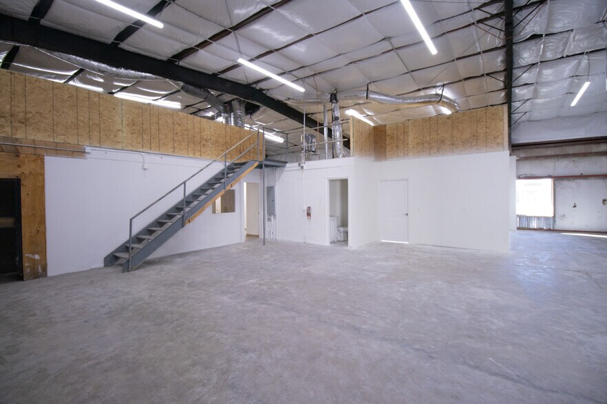 More Photos Of 1532 E Indianola Ave, Phoenix Service For Sale