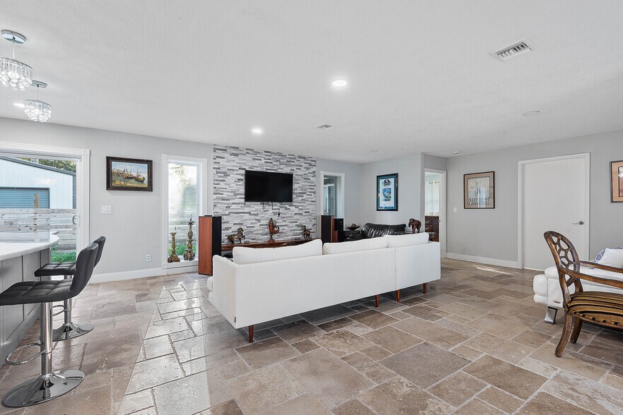 More Photos Of 5062 N Ocean Shore Blvd, Palm Coast Restaurant For Sale