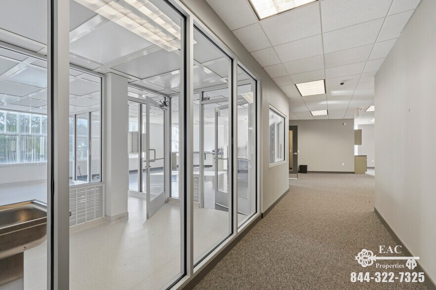 More Photos Of 606-612 West Ave, Norwalk Office For Lease
