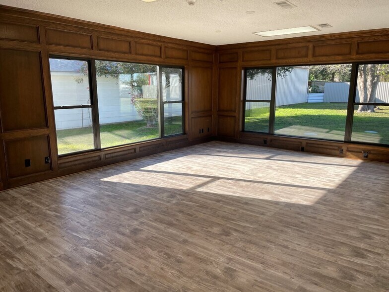 More Photos Of , Spring Unknown For Sale