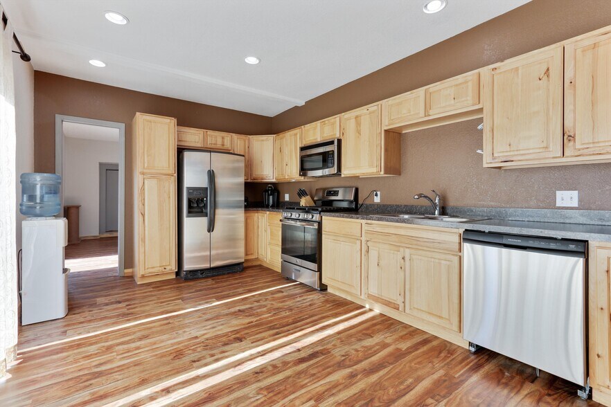 More Photos Of 5532 Us Highway 36, Estes Park Lodge Meeting Hall For Sale