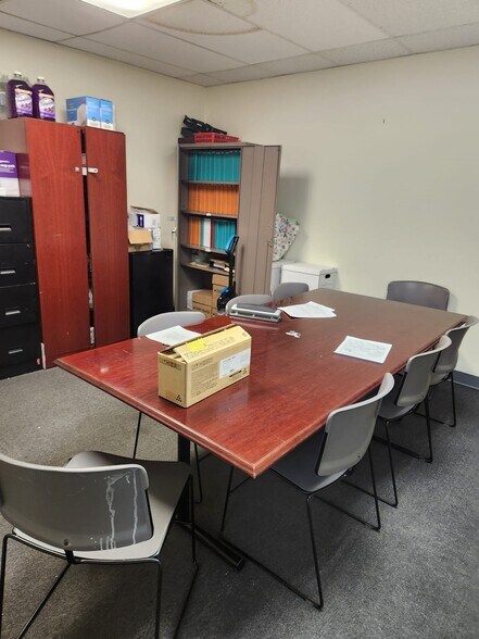 More Photos Of 743 Columbia Tpke, East Greenbush Medical For Lease