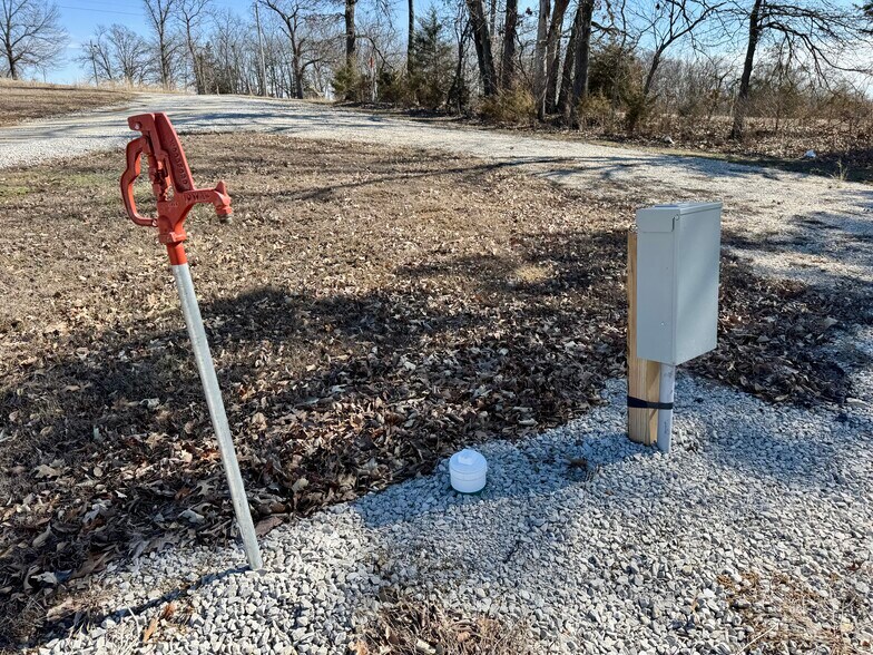 More Photos Of 19431 Highway J, Monroe City Hotel For Sale