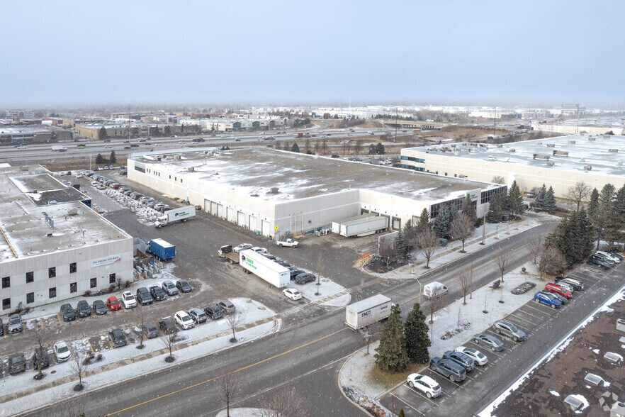 More Photos Of 330 Applewood Cres, Vaughan Manufacturing For Lease