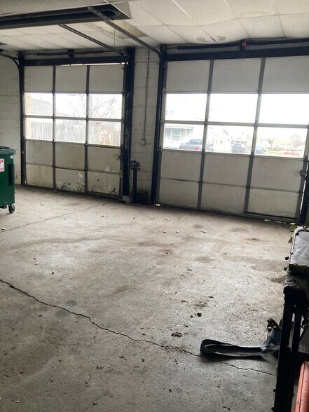 More Photos Of 2288 William St, Cheektowaga Service For Sale