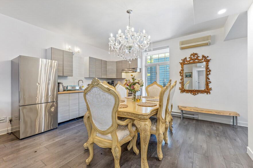 More Photos Of 1023 Rue Berri, Montréal Apartments For Sale