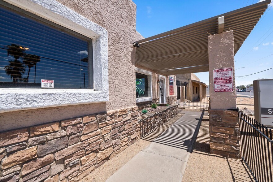 More Photos Of 2818 W Northern Ave, Phoenix Office For Sale