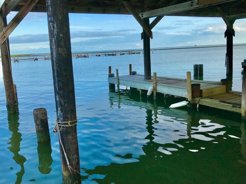 More Photos Of 5832 Highway 35 N, Rockport Land For Lease