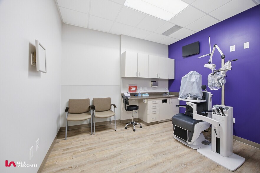 More Photos Of 100 River Pointe Pky, Canton Medical For Lease