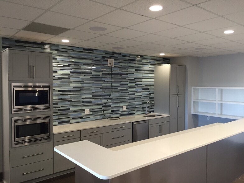 More Photos Of 353 E Six Forks Rd, Raleigh Office For Lease