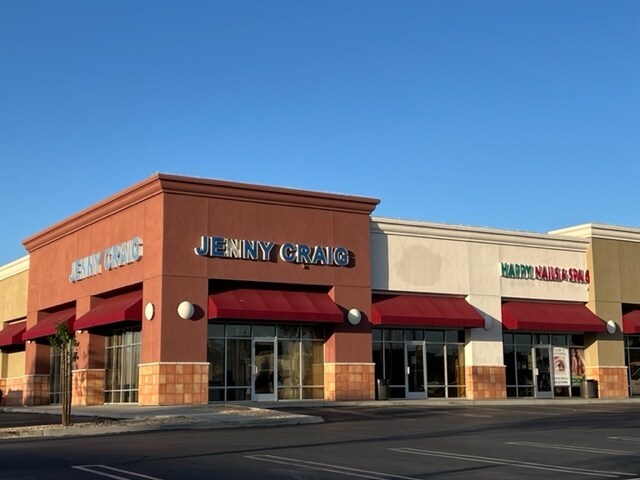 More Photos Of 39176-39532 10th St W, Palmdale Unknown For Lease