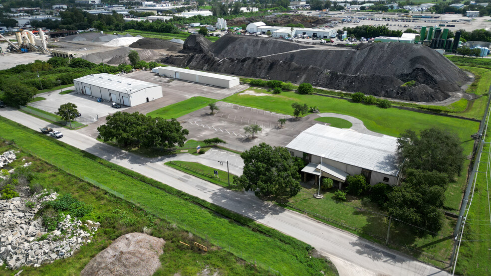 More Photos Of 12625 40th St N, Clearwater Warehouse For Sale