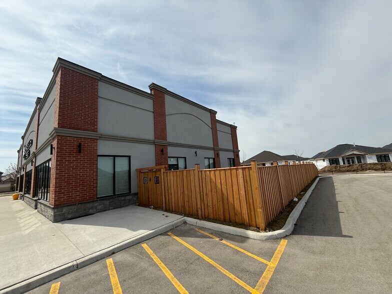 More Photos Of 2146 Kains Rd, London Freestanding For Sale