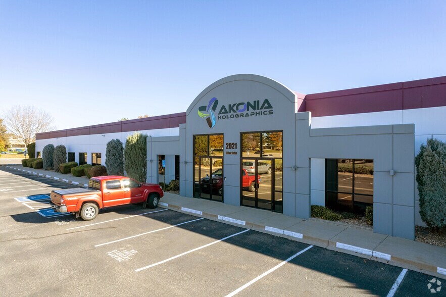 More Photos Of 2021 Miller Dr, Longmont Flex For Sale