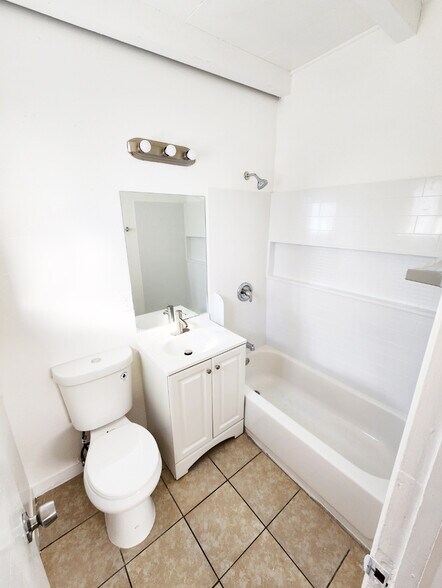 More Photos Of 2117 Donna St, North Las Vegas Apartments For Sale