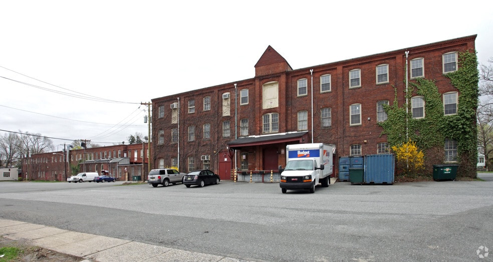 More Photos Of 340-364 Glenwood Ave, East Orange Manufacturing For Sale