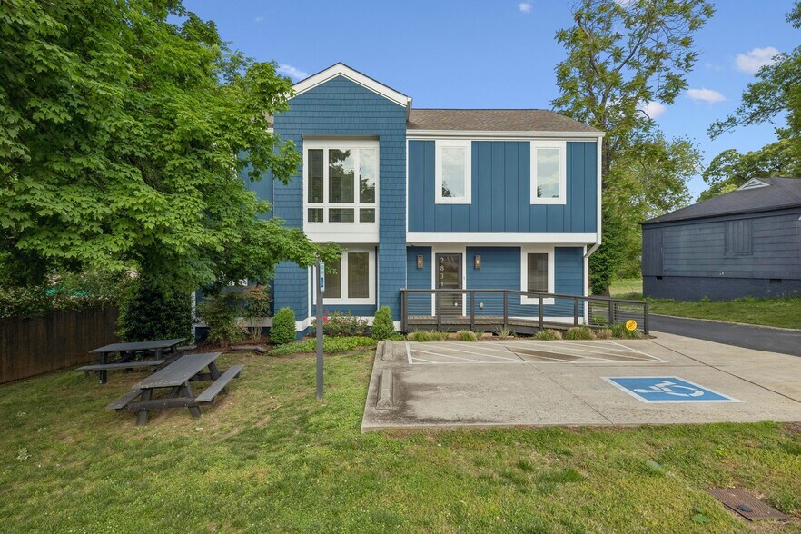 More Photos Of 2831 Azalea Pl, Nashville Office Residential For Lease