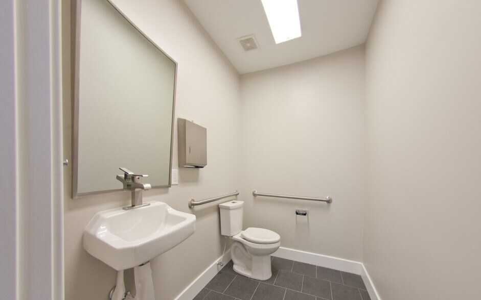 More Photos Of 225 SW 7th Ter, Gainesville Unknown For Lease