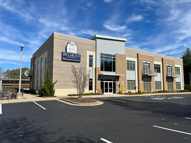 More Photos Of 310 Billingsly Ct, Franklin Medical For Sale