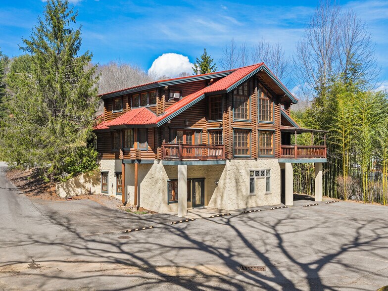 Primary Photo Of 1482 Russ Ave, Waynesville Office For Lease