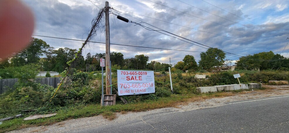 More Photos Of 9420 Gunston Cove Rd, Lorton Industrial For Sale