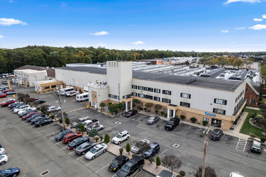 More Photos Of 1349-1355 Dixwell Ave, Hamden Warehouse For Sale