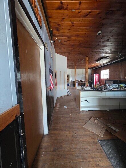 More Photos Of 22 Water St, Hoosick Falls Bar For Sale