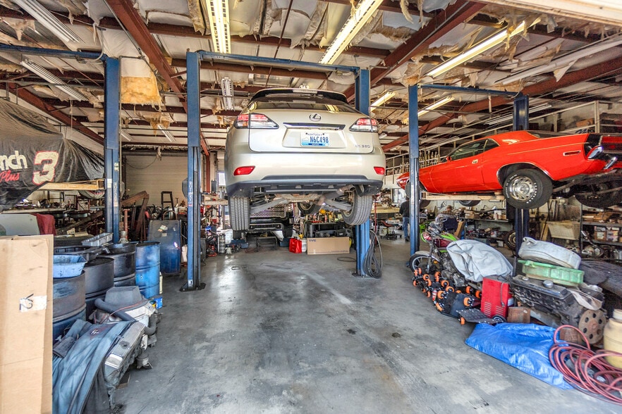 More Photos Of 6735 14th St, Bradenton Auto Repair For Sale