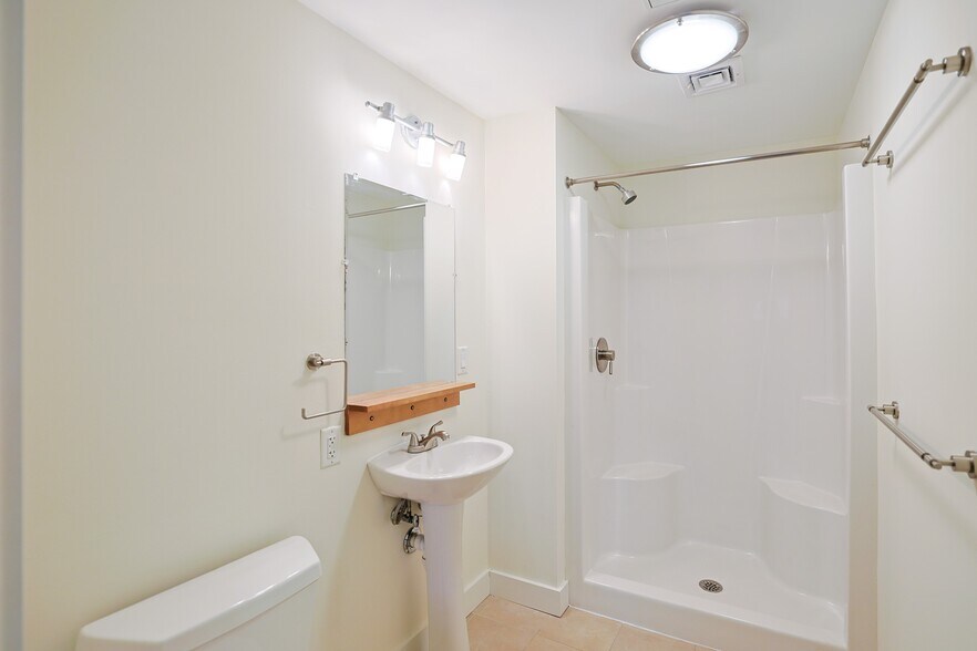 More Photos Of 87 New St, Cambridge Apartments For Sale