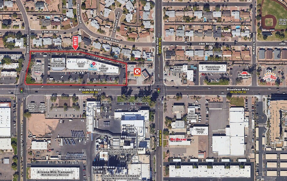 More Photos Of 930 W Broadway Rd, Tempe General Retail For Lease