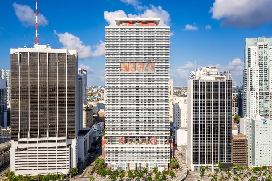 More Photos Of 50 Biscayne Blvd, Miami Apartments For Lease