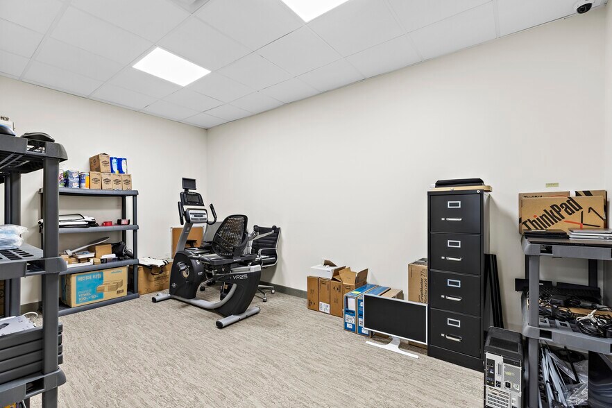 More Photos Of 411 Hackensack Ave, Hackensack Office For Lease