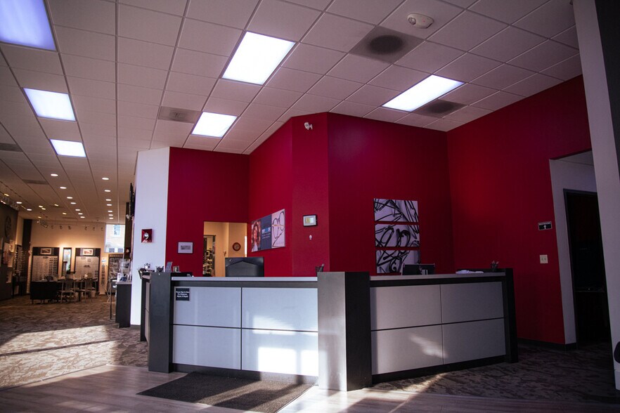More Photos Of 2014 Dudley Ave, Parkersburg Medical For Sale