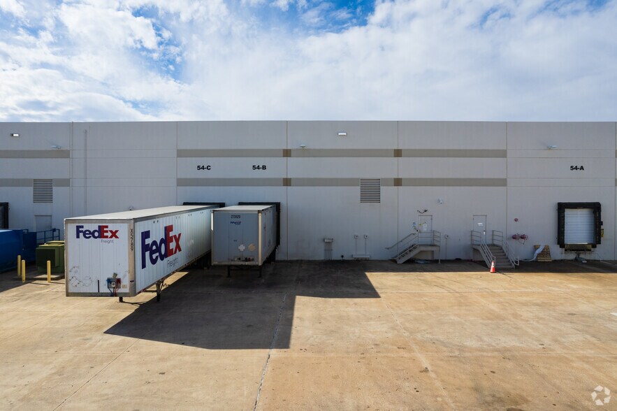 More Photos Of 5400 Sandshell Dr, Fort Worth Warehouse For Lease