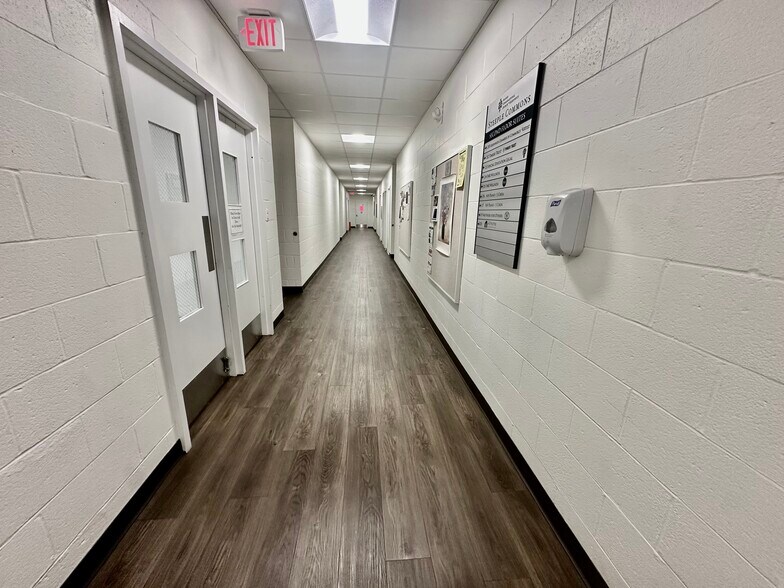 More Photos Of 139 E Putnam Ave, Greenwich Office For Lease